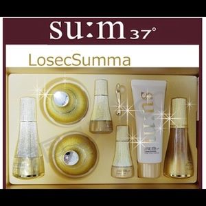 SUM37 Makeup - SUM37 Losec Summa Elixir Holiday Skincare Set(New) SUM37 Makeup - SUM37 Losec Summa Elixir Holiday Skincare Set(New)